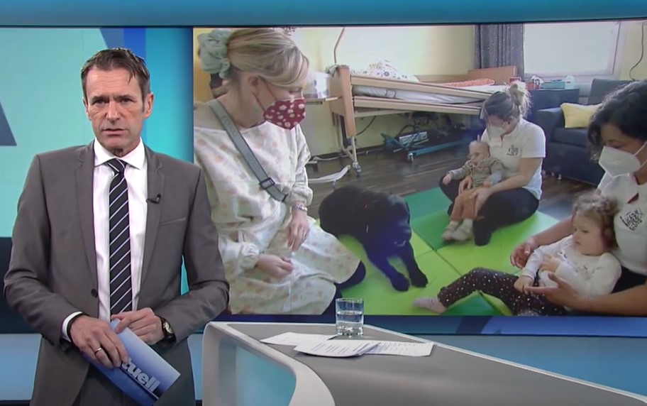 ORF Moderator kündigt Beitrag über das Kinderhospiz Netz an.