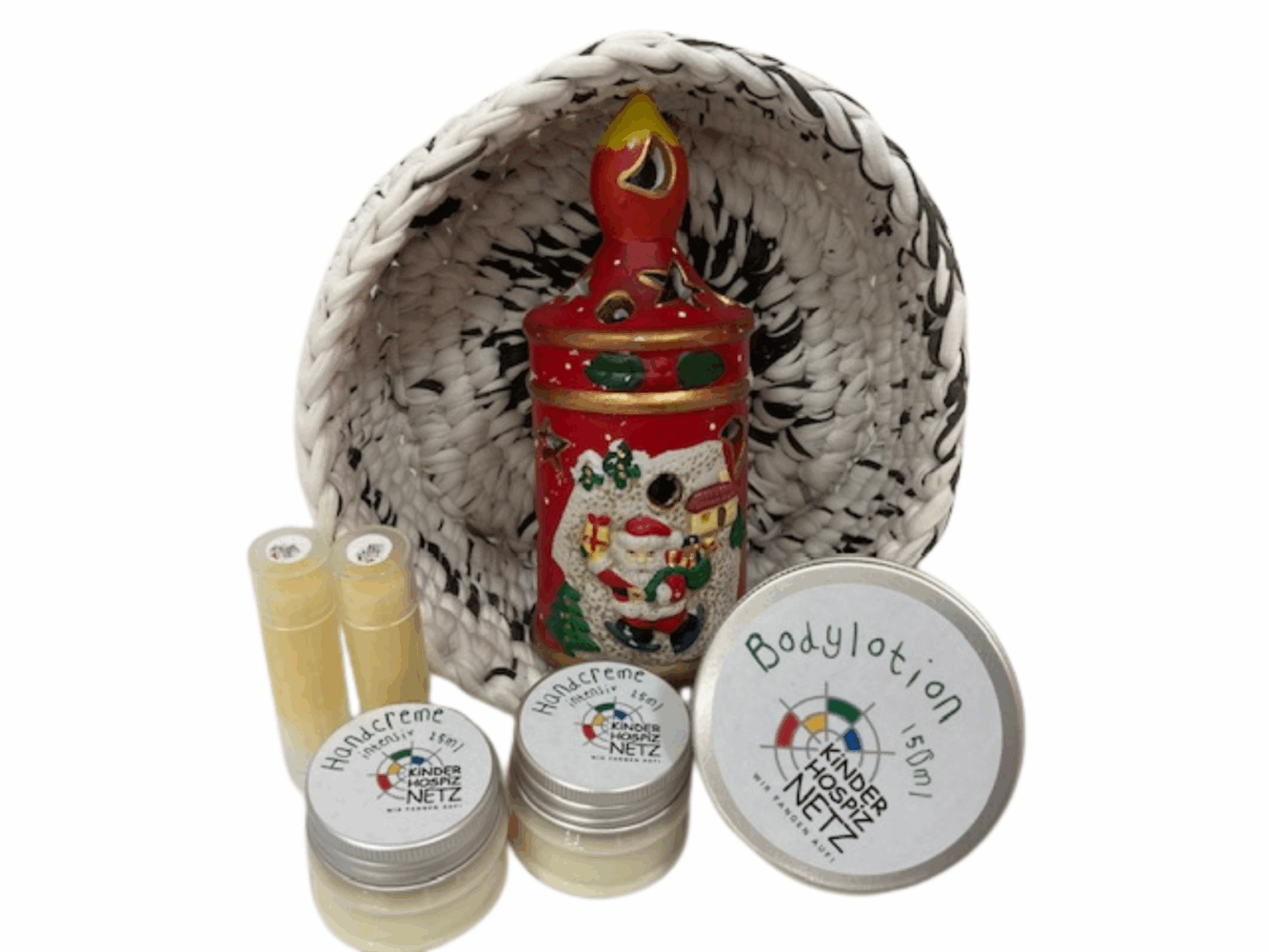 Verschiedene selbstgemachte Cremen und Lotionen